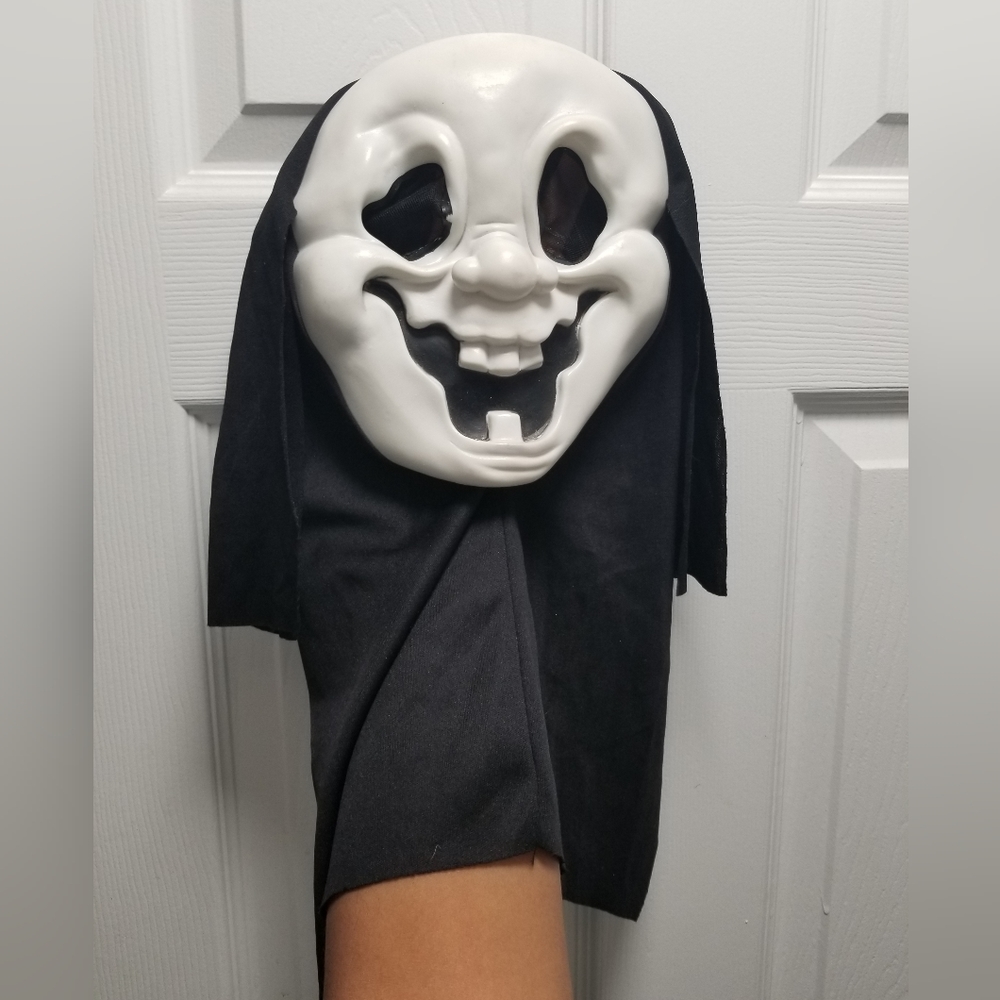 Fun World Easter Unlimited Funny Ghostface Mask
